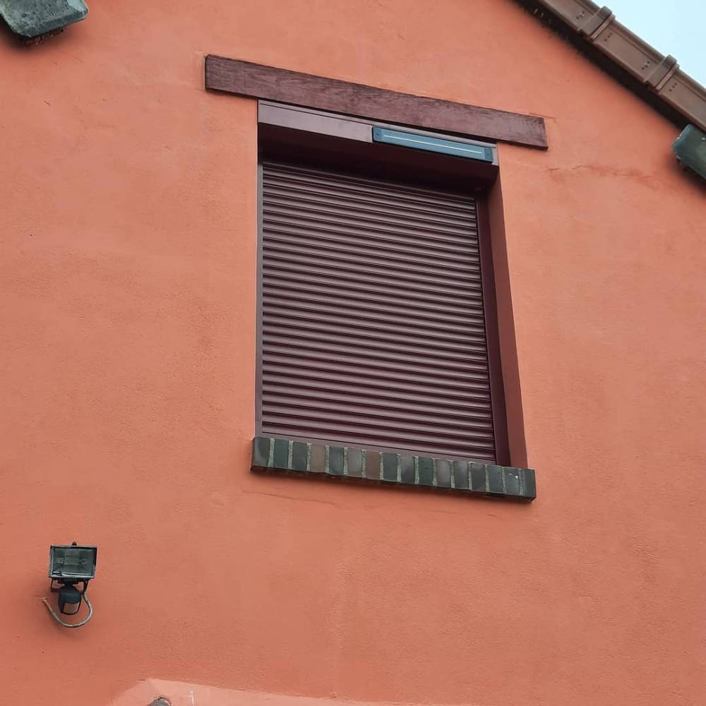 Store banne à Toucy